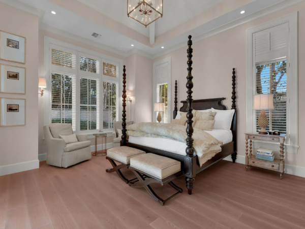 Luxury Coastal Retreat in Naples - Perfect For Your Next Vacation